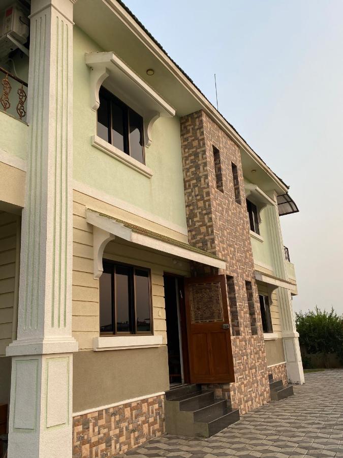 Villa Nessies Alībāg Esterno foto